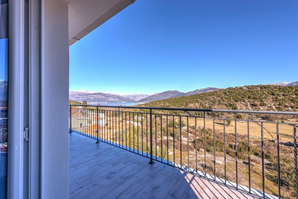 Villa Sandy Apartments 티바트 외부 사진