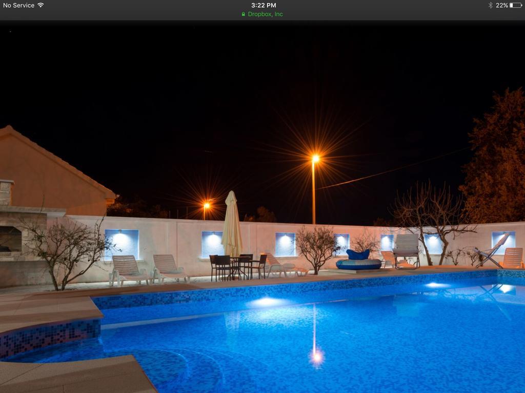 Villa Sandy Apartments 티바트 외부 사진